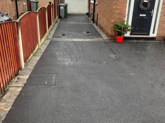 New Tarmac Driveway in Sale Manchester by Planet Surfacing