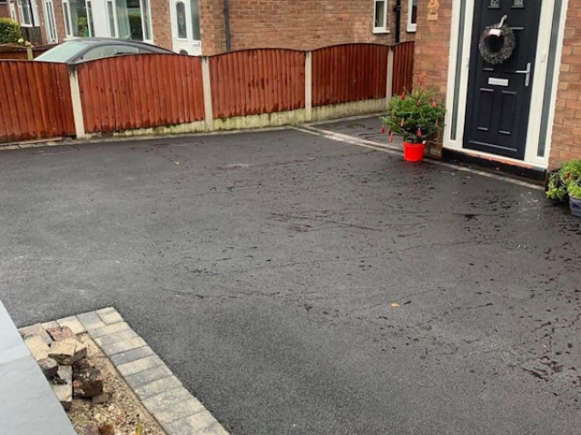 New Tarmac Driveway in Sale Manchester by Planet Surfacing