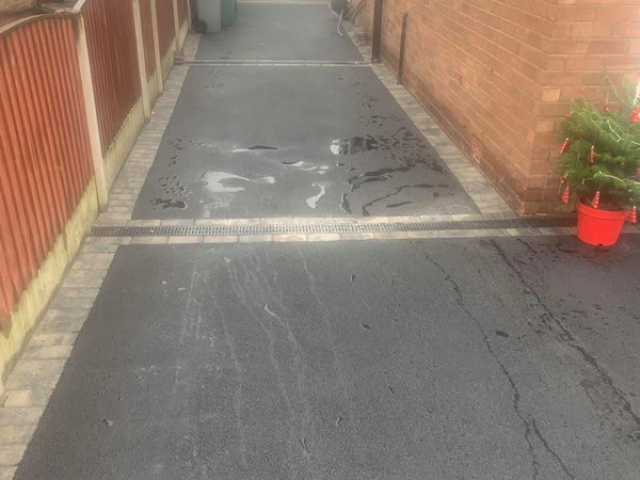 New Tarmac Driveway in Sale Manchester by Planet Surfacing