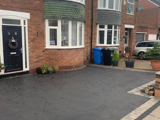 New Tarmac Driveway in Sale Manchester by Planet Surfacing